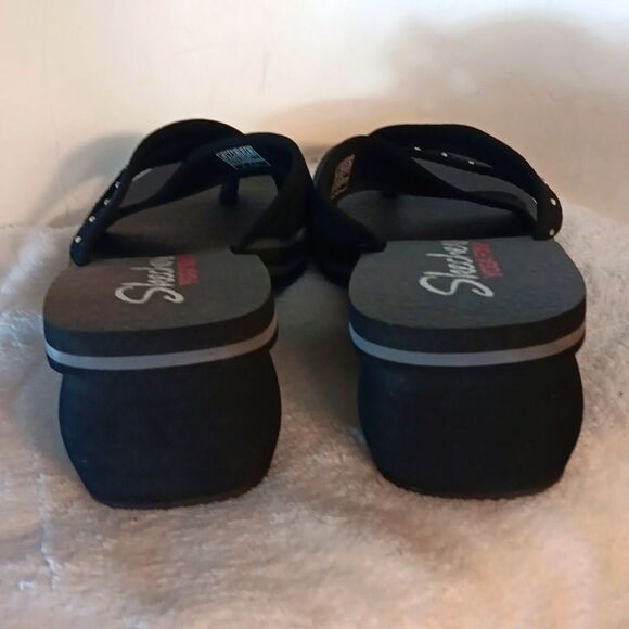 Skechers Black Sandals with Comfort and Style - Picture 3 of 6